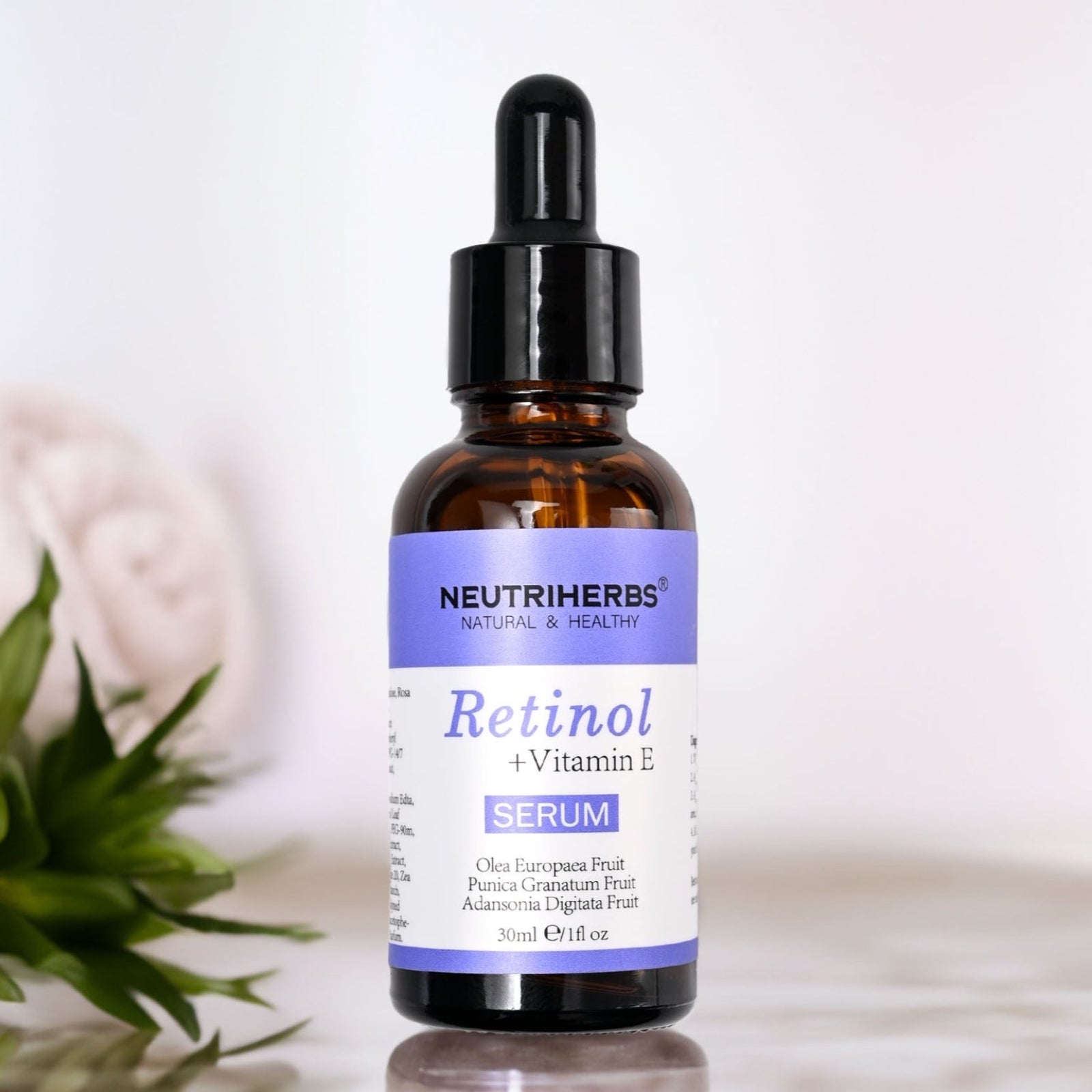 Neutriherbs® Retinol + Vitamin E Serum 0,5% | 30ml